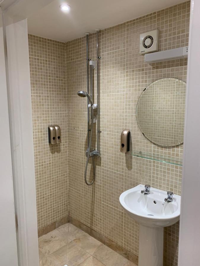 The Olive 3*