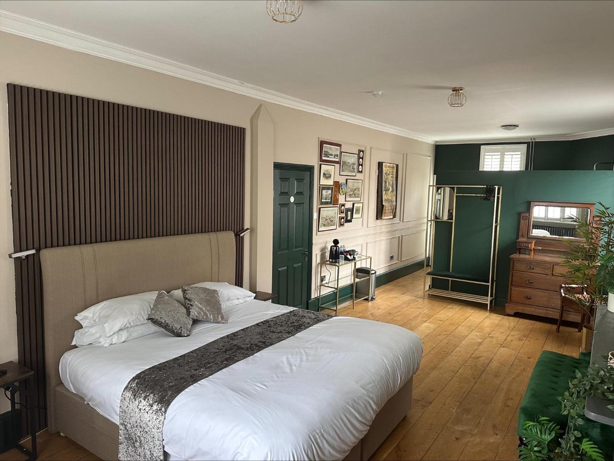 The Olive Motel 3*